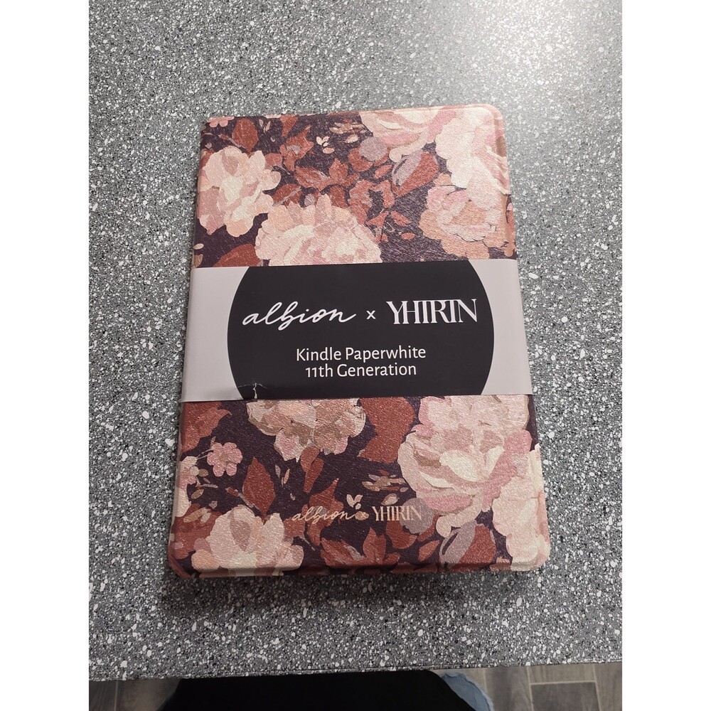 NWT Albion X YHIRN kindle cover